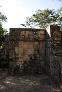 Platform of the High Priest at Chichen Itza - chichen itza mayan ruins,chichen itza mayan temple,mayan temple pictures,mayan ruins photos